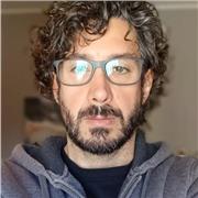 Laureato In Scienze Geologiche con Master in Sistemi Informativi Geografici impartisce lezioni di Geografia